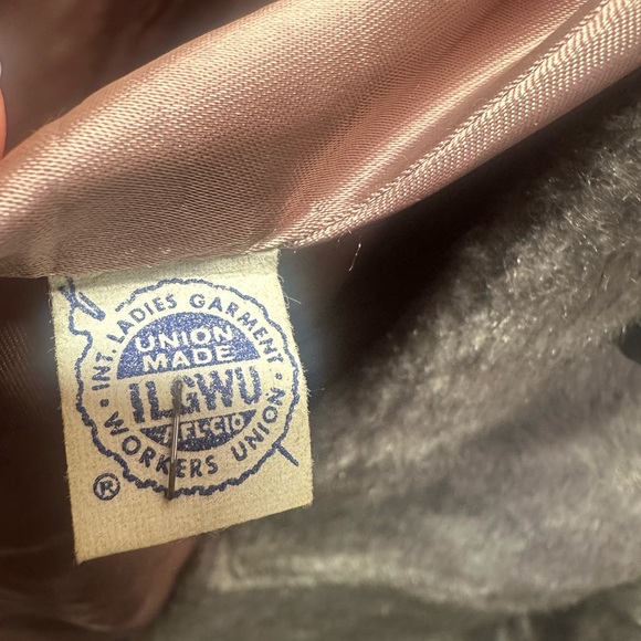 Vintage faux fur coat - Picture 7 of 13